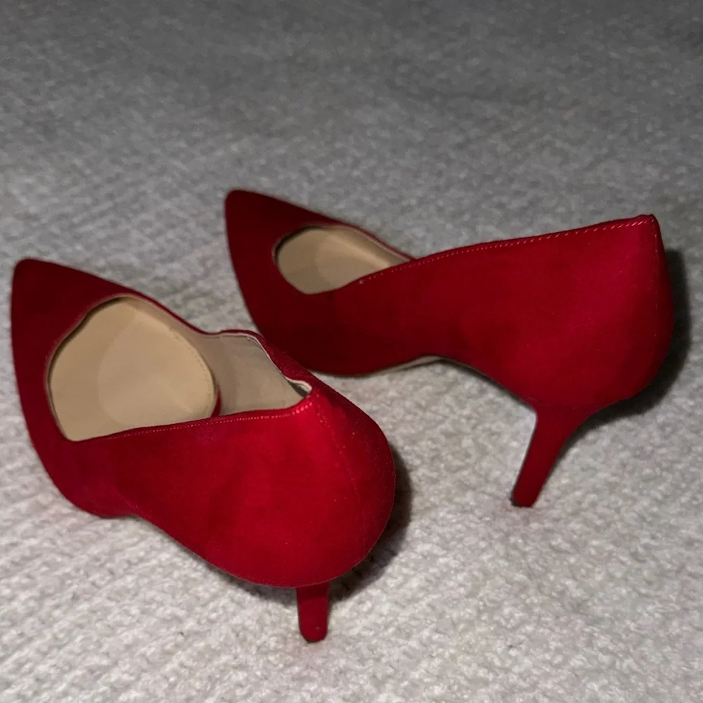 Jessica Simpson Red Soft Suede Heels - Picture 5 of 5